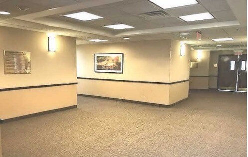 515 Plainfield Ave, Edison, NJ à louer - Photo intérieure - Image 2 de 3