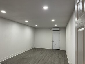 5 Upper Cibolo Creek Rd, Boerne, TX for lease Interior Photo- Image 1 of 10