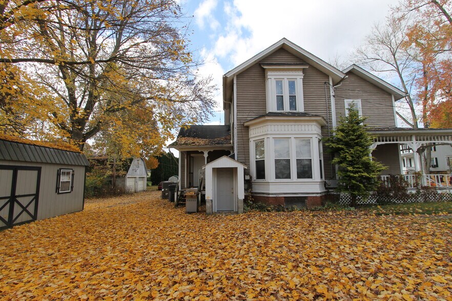65 W College St, Fredericktown, OH à vendre - Photo du bâtiment - Image 1 de 4