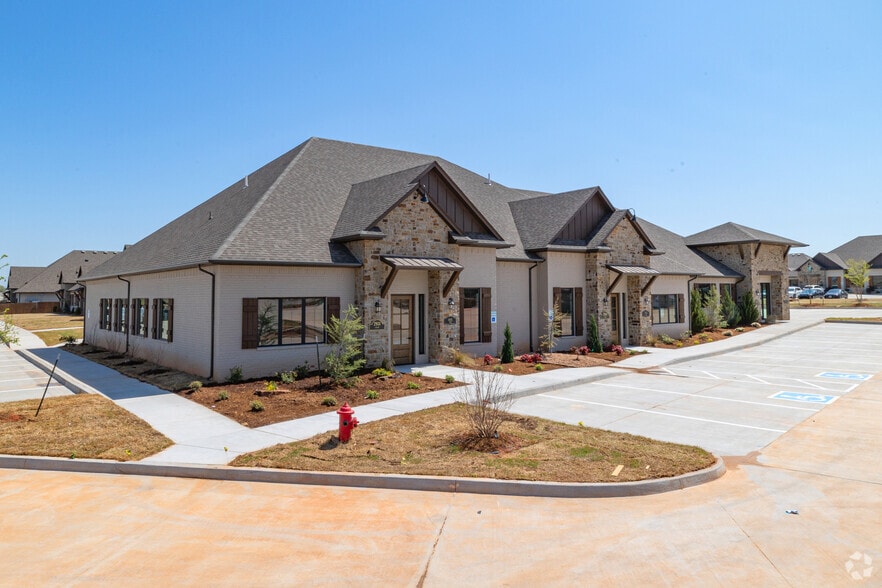 2931 Adams Rd, Norman, OK à louer - Photo principale - Image 1 de 10
