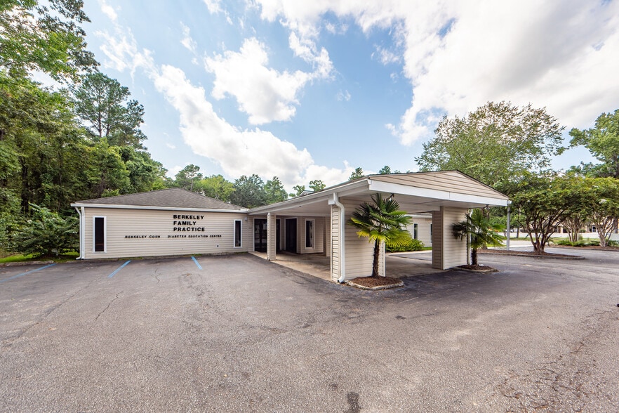 2061 Highway 52, Moncks Corner, SC à vendre - Photo principale - Image 1 de 10