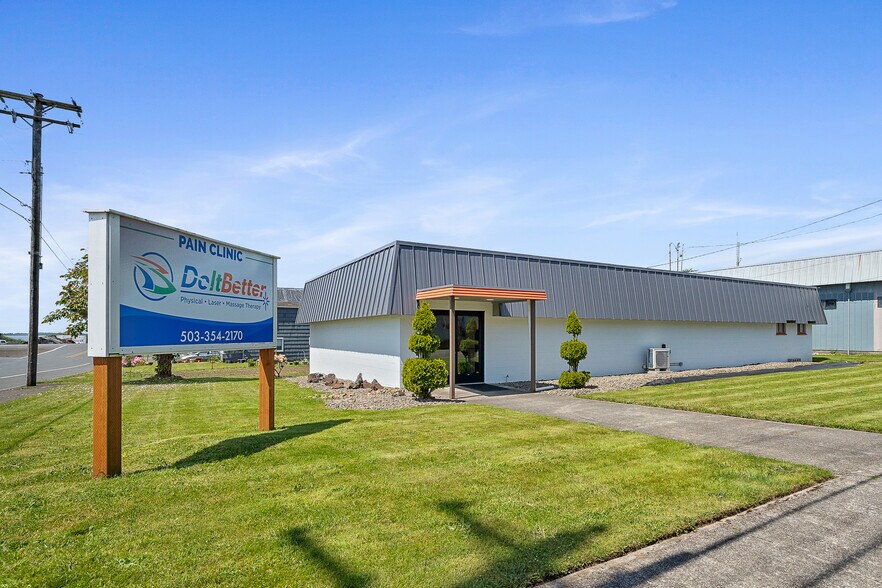 9330 4th St, Bay City, OR à vendre - Photo du bâtiment - Image 1 de 23