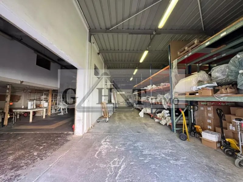 Industrial in Noisy-le-Sec for sale Interior Photo- Image 1 of 18