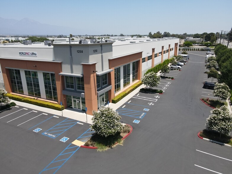 1258 S Reservoir St, Pomona, CA for lease - Building Photo - Image 1 of 4