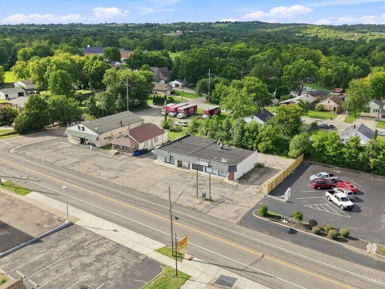 1069-1077 Millville Ave, Hamilton, OH à vendre - Photo du bâtiment - Image 2 de 22