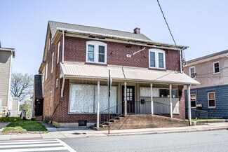 Plus de détails pour 82 Main St, Pennsburg, PA - Commerce de détail à vendre