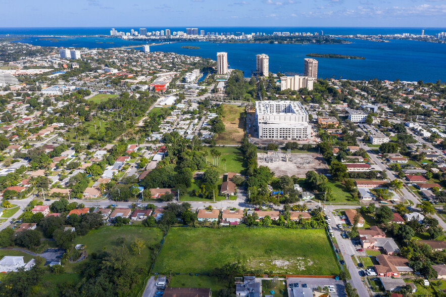 1261 NE 112th St, Miami, FL for sale - Primary Photo - Image 1 of 1