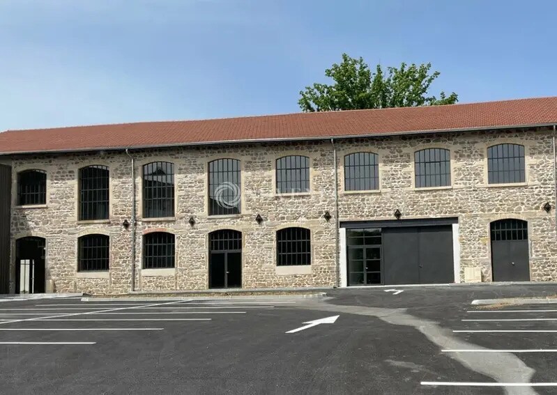Flex in Chaponost for sale - Building Photo - Image 2 of 8