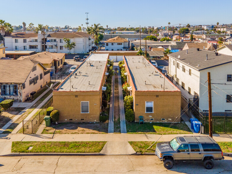 6715 10th Ave, Los Angeles, CA à vendre - Photo du bâtiment - Image 1 de 1