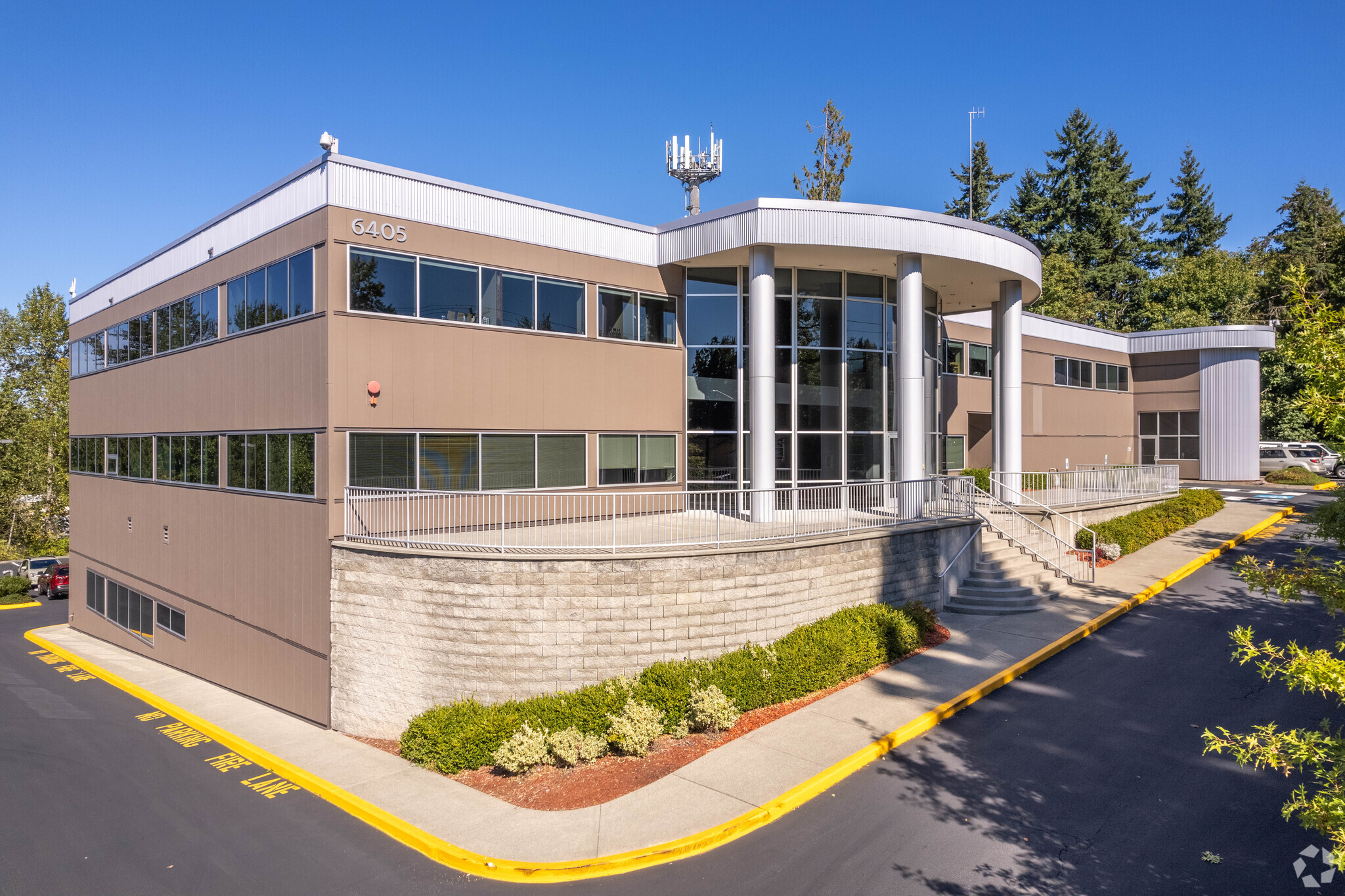 6405 218th St SW, Mountlake Terrace, WA for lease Primary Photo- Image 1 of 14