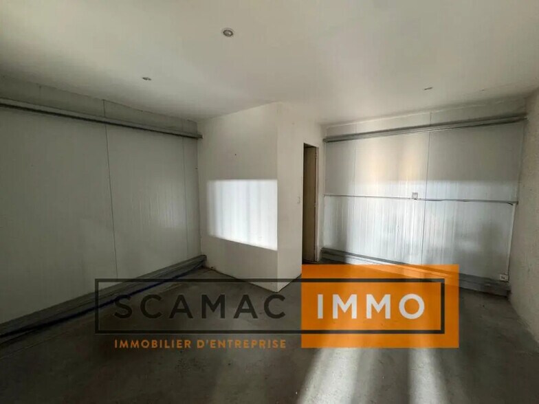 Office in Sorgues for lease - Interior Photo - Image 2 of 7