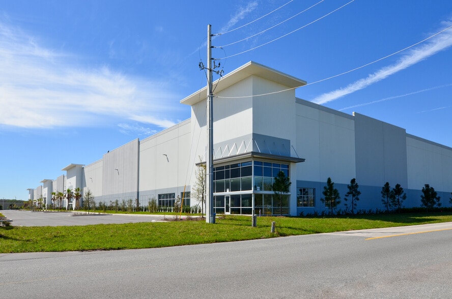 Narcoossee Road & State Road 528 Rd, Orlando, FL à louer - Photo du bâtiment - Image 3 de 9