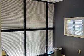 40 College St, Burlington, VT for lease Interior Photo- Image 1 of 6