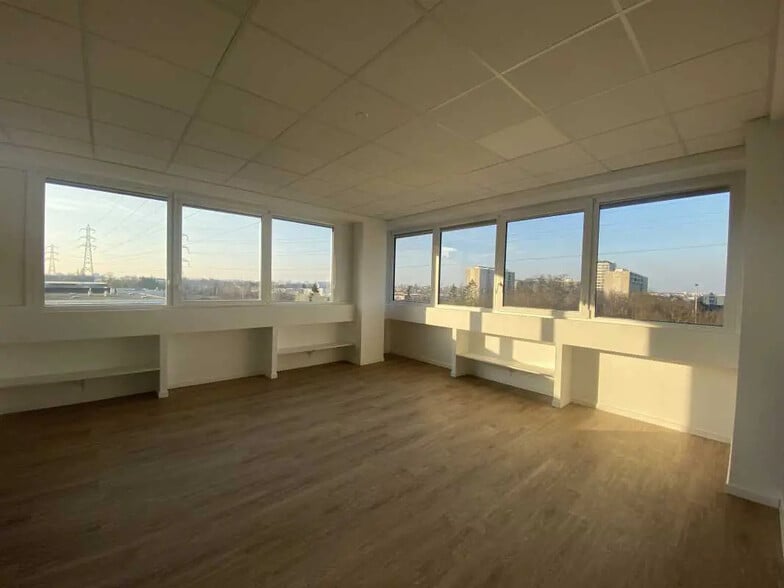 Office in Rosny-sous-Bois for lease - Interior Photo - Image 3 of 5