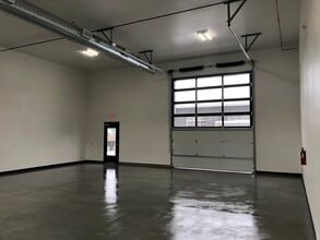 489 E 47th St, Garden City, ID for lease Building Photo- Image 2 of 4