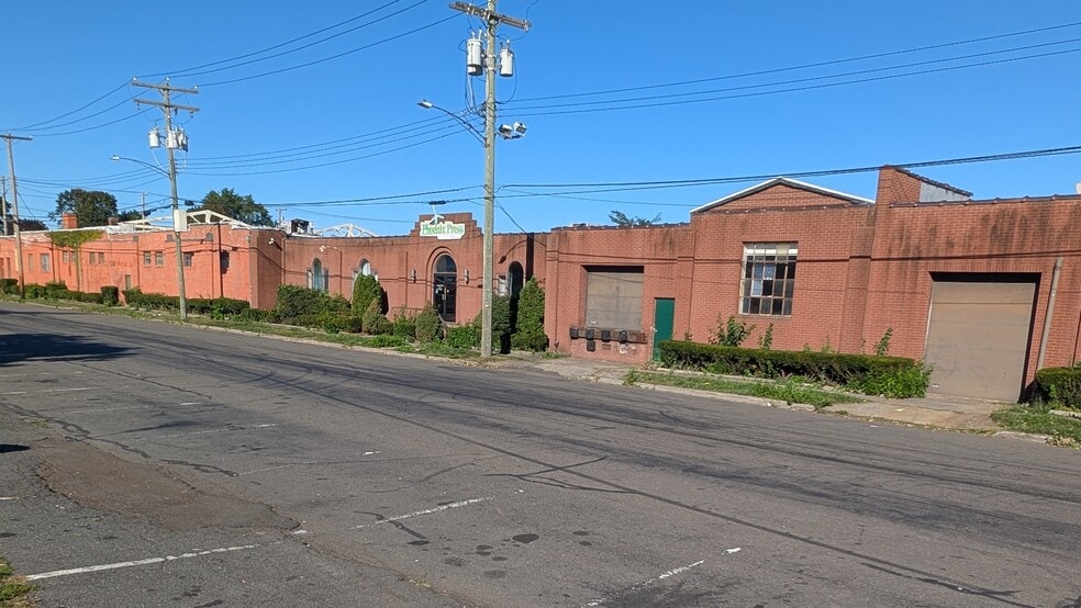 5-17 James St, New Haven, CT for sale - Building Photo - Image 3 of 23