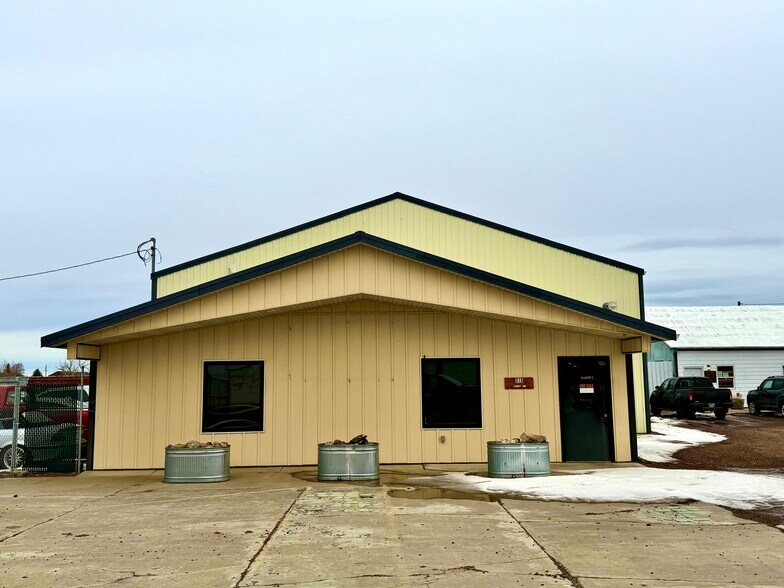 315 E Railroad St, Cut Bank, MT à vendre - Photo du bâtiment - Image 2 de 32