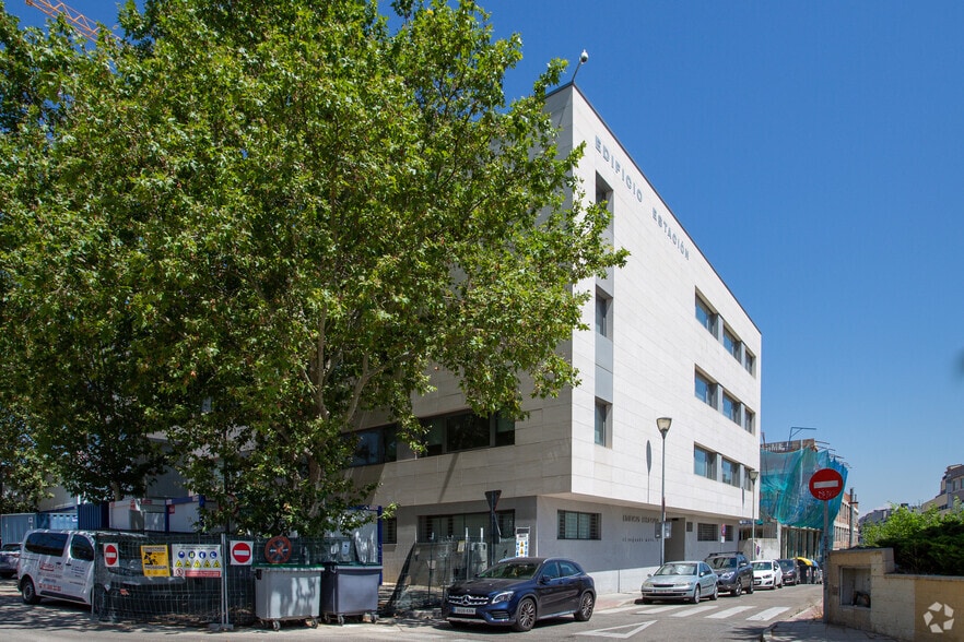 Calle Segundo Mata, 6, Pozuelo de Alarcón, Madrid for lease - Building Photo - Image 3 of 25