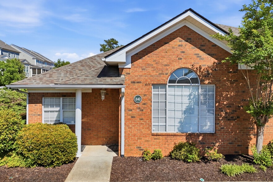 234-242 Creekstone Rdg, Woodstock, GA for sale - Building Photo - Image 3 of 7