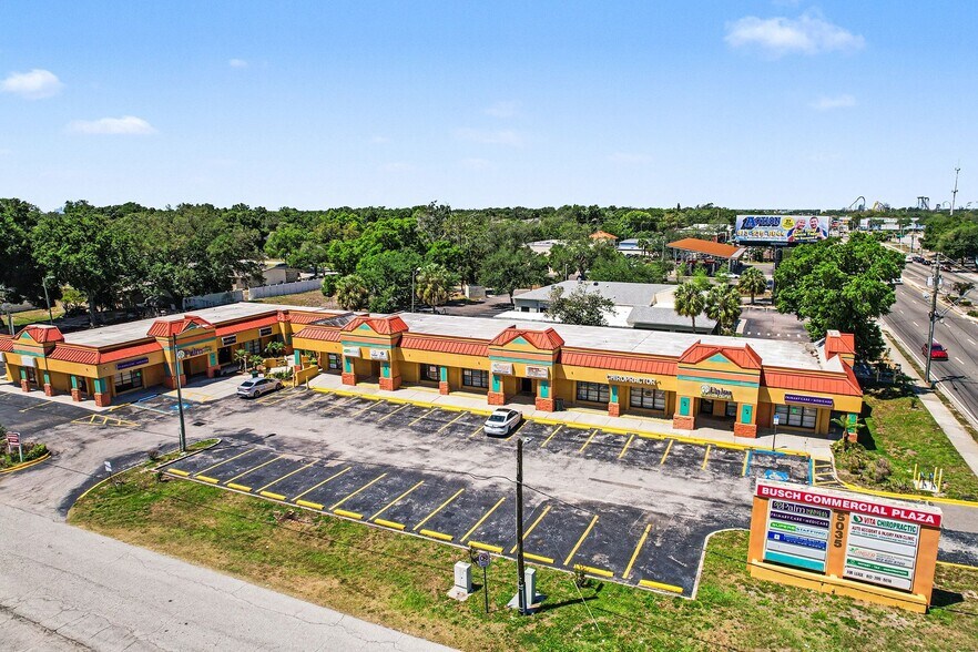 5035 E Busch Blvd, Tampa, FL à louer - Photo du bâtiment - Image 3 de 7