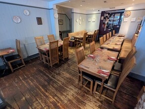 17 St. Mary St, Swansea for lease Interior Photo- Image 2 of 5