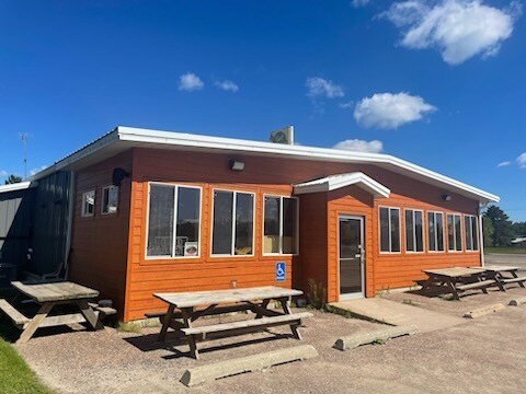 W6621 US-12, Black River Falls, WI à vendre Photo principale- Image 1 de 16