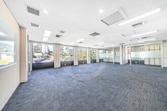 6 Pioneer Ave, Thornleigh à louer Photo intérieure- Image 1 de 1