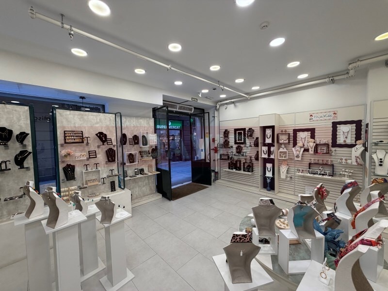 Commerce de détail dans Barcelone, Barcelona à louer Photo intérieure- Image 1 de 8