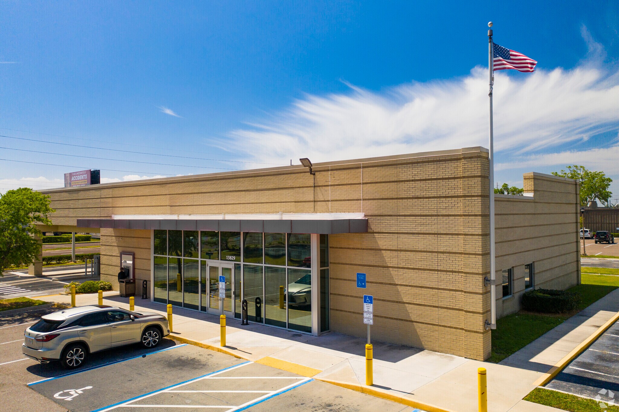 13829 W Hillsborough Ave, Tampa, FL for sale Building Photo- Image 1 of 1