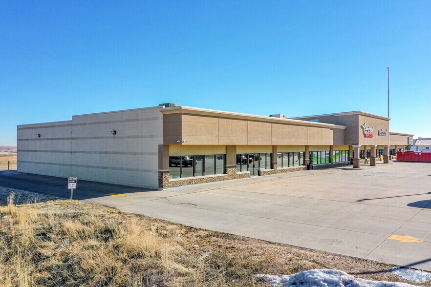 610 Glover Rd, Sidney, NE à louer - Photo du bâtiment - Image 3 de 6