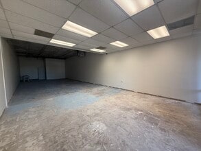 17503-17587 Imperial Valley Dr, Houston, TX for lease Interior Photo- Image 1 of 5