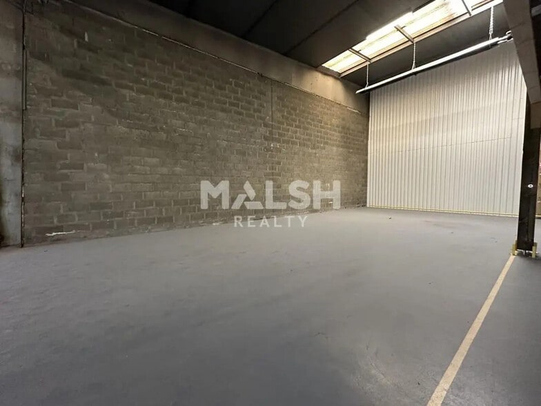 Flex in Genay for lease - Interior Photo - Image 3 of 11