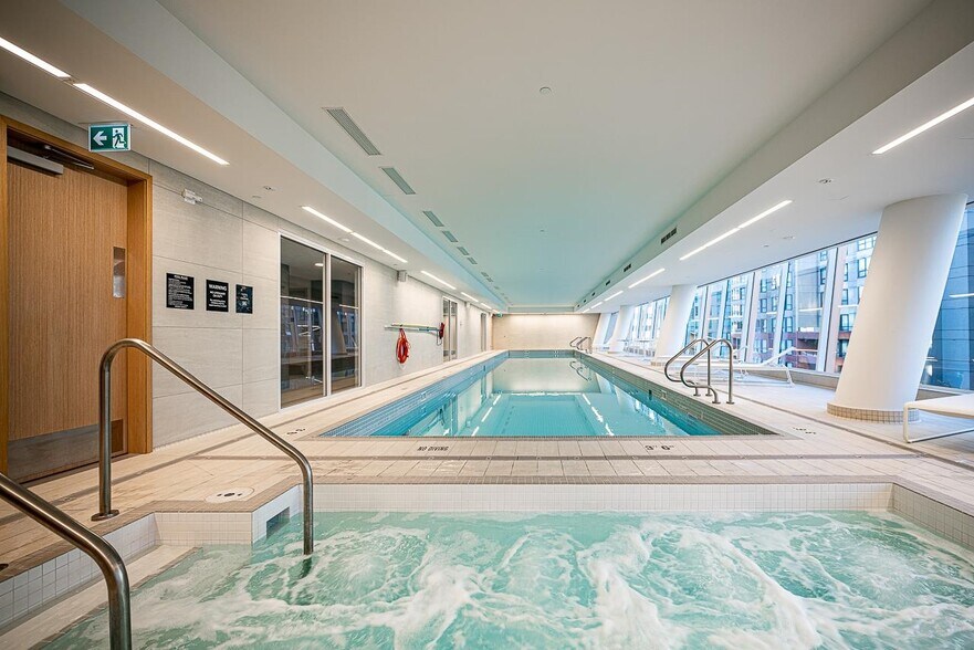 1281 Hornby St, Vancouver, BC à vendre - Photo du bâtiment - Image 2 de 47