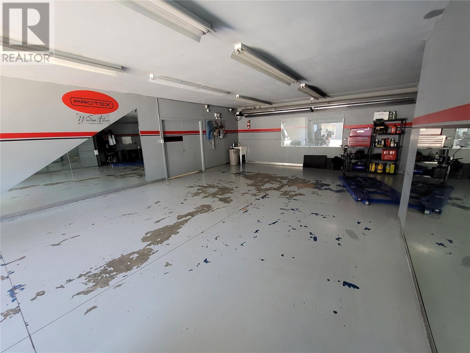 2520 Juliann Rd, West Kelowna, BC à vendre Photo du bâtiment- Image 1 de 1