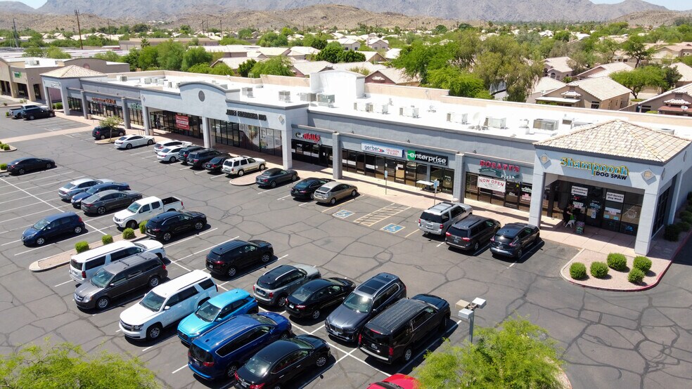 42nd St, Phoenix, AZ à louer - Photo du bâtiment - Image 3 de 14