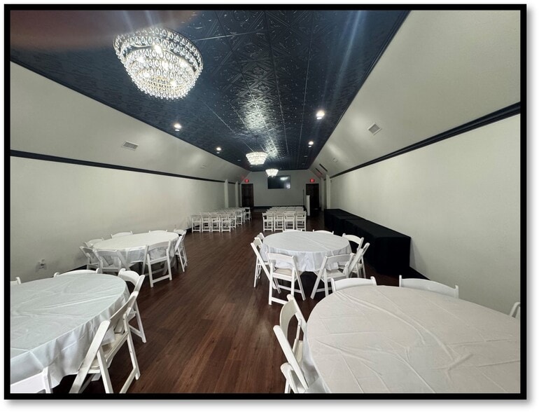 215 W 6th St, Ferris, TX for sale - Building Photo - Image 2 of 6