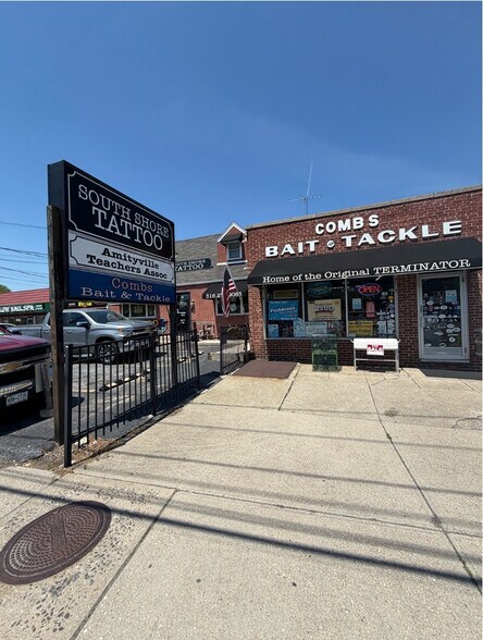74 Merrick Rd, Amityville, NY à vendre - Photo du bâtiment - Image 2 de 33