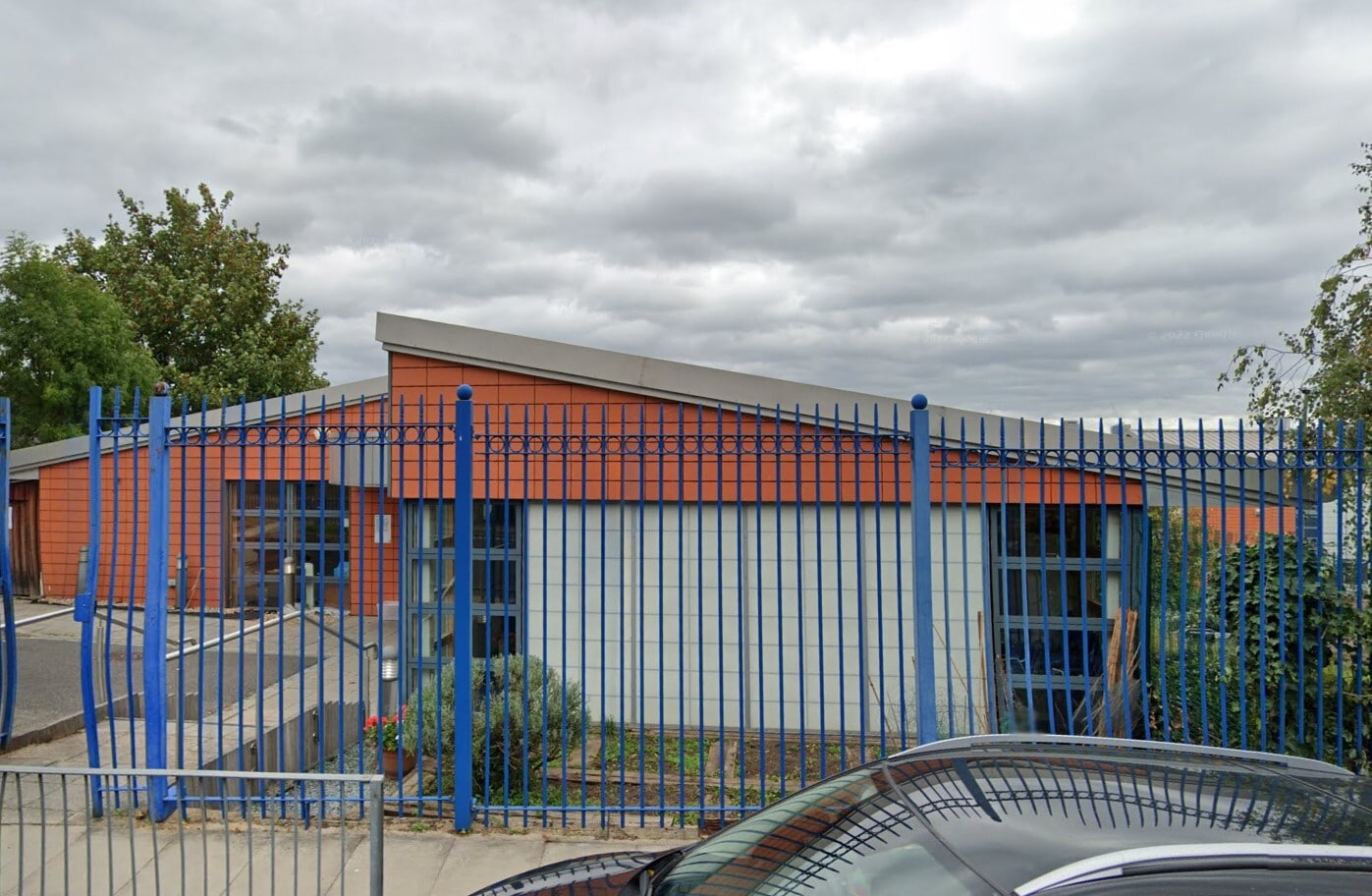 29 Wallbutton Rd, Londres à louer Photo principale- Image 1 de 2