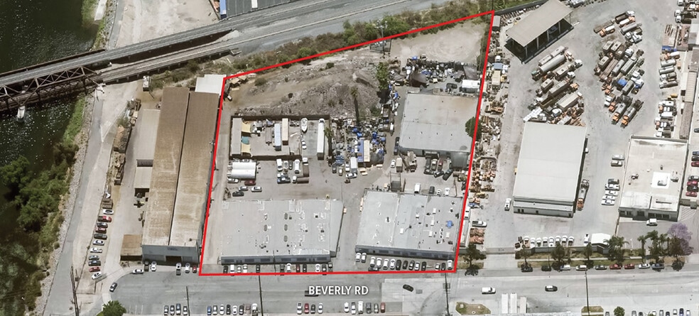 9602-9640 Beverly Rd, Pico Rivera, CA for lease - Primary Photo - Image 2 of 2