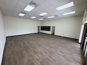 3705 US Highway 98 S, Lakeland, FL for lease Interior Photo- Image 2 of 15