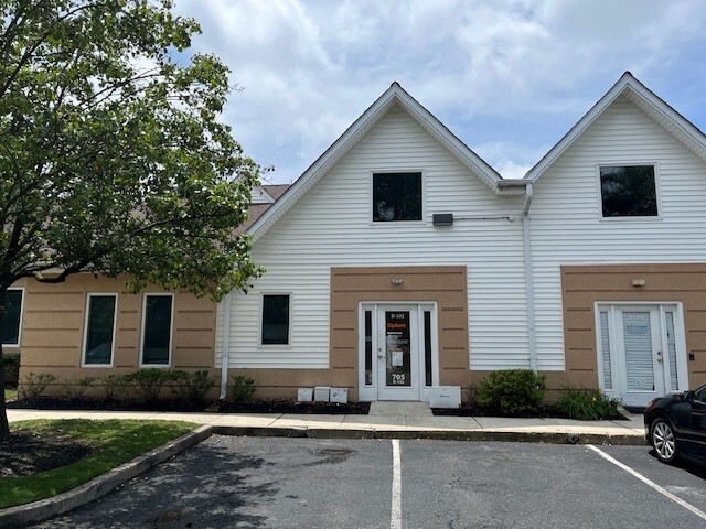 705 W White Horse Rd, Voorhees, NJ for lease - Building Photo - Image 1 of 7