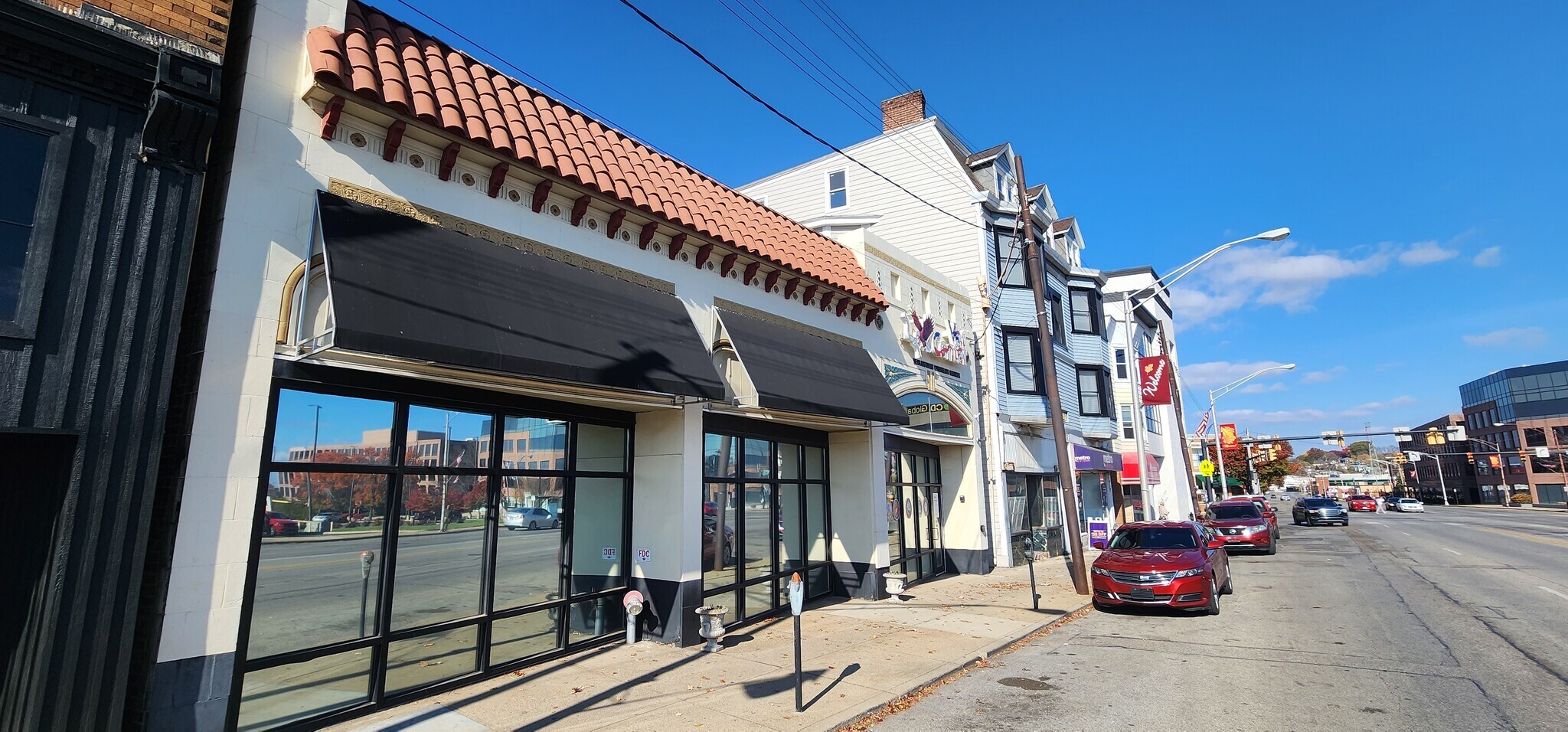 4545 Montgomery Rd, Cincinnati, OH à vendre Photo du bâtiment- Image 1 de 1