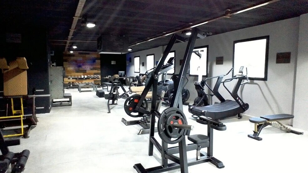 Office in La Ciotat for lease - Building Photo - Image 2 of 6