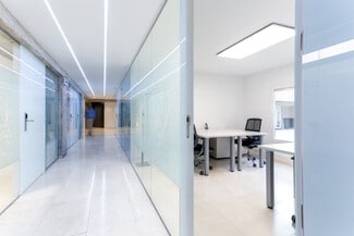 Plus de détails pour Calle de Edgar Neville, 6-8, Madrid - Coworking à louer