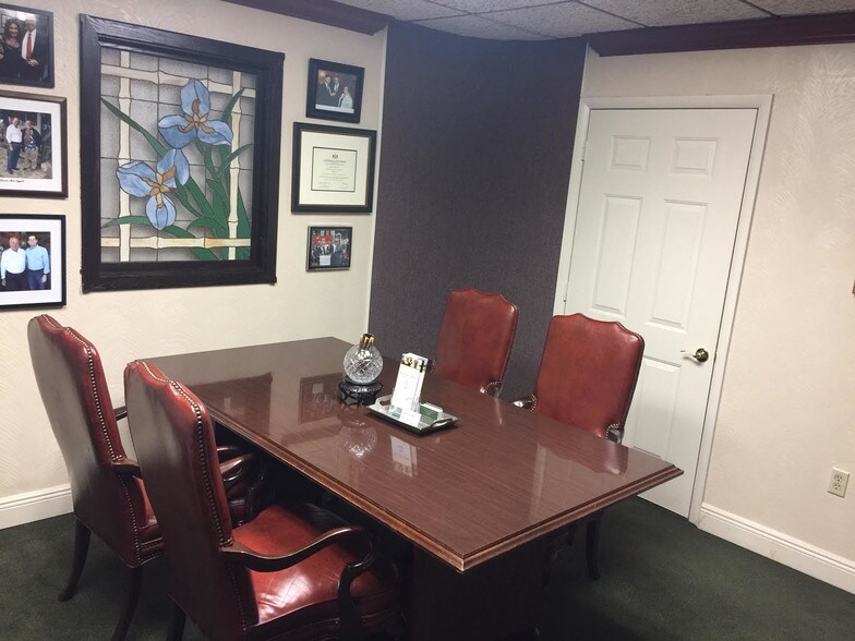 2455 Hollywood Blvd, Hollywood, FL à louer - Photo intérieure - Image 2 de 9