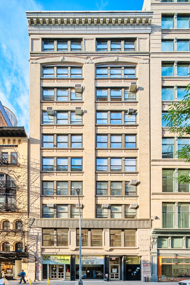 Plus de détails pour 133 W 19th St, New York, NY - Bureau, Commerce de détail à louer