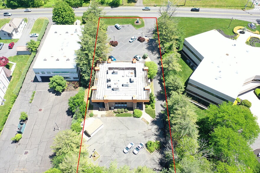 97 Mount Bethel Rd, Warren, NJ à louer - Photo du bâtiment - Image 2 de 2
