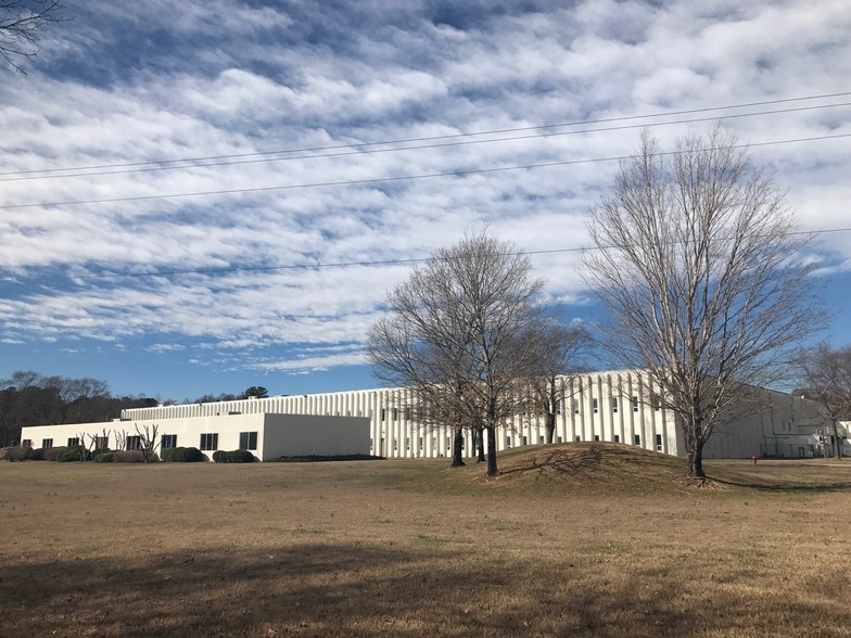 110 Milacron Dr, Fountain Inn, SC à vendre - Photo du bâtiment - Image 1 de 1