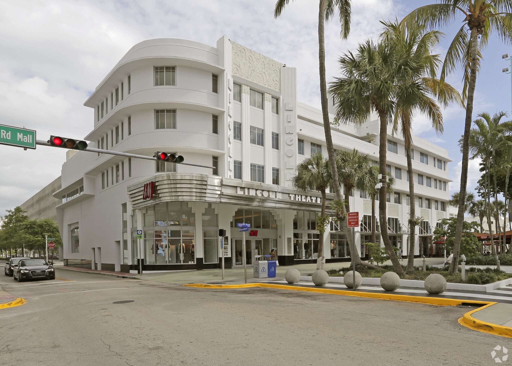541-551 Lincoln Rd, Miami Beach, FL for lease Primary Photo- Image 1 of 10