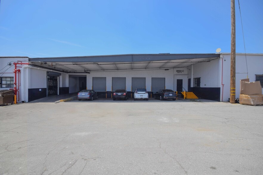 9860 Gidley St, El Monte, CA for lease - Building Photo - Image 2 of 7